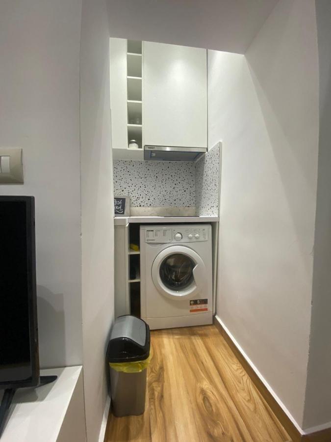 Luxury Apartment In Blloku Area 티라나 외부 사진