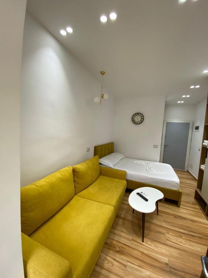 Luxury Apartment In Blloku Area 티라나 외부 사진