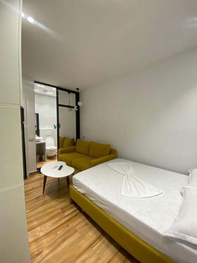 Luxury Apartment In Blloku Area 티라나 외부 사진